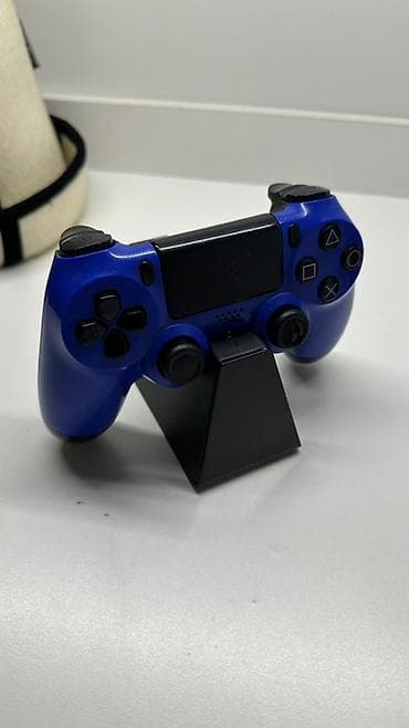 4 к: Док-станция для зарядки двух геймпадов PS4 - Модель: DOBE Dual — 4