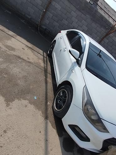 Hyundai: Hyundai Solaris: 2017 г., 1.4 л, Автомат, Бензин, Седан — 5