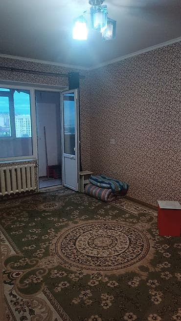 Просторная квартира с изолированными комнатами и большой прихожей — 7