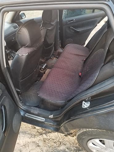 Volkswagen Golf: 2001 г., 1.6 л, Механика, Бензин, Хэтчбэк — 6