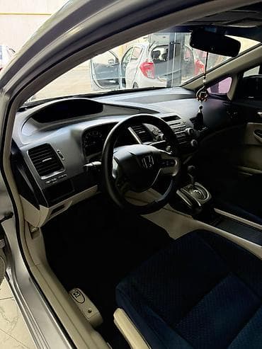 Honda: Honda Civic: 2008 г., 1.3 л, Вариатор, Гибрид, Седан — 2