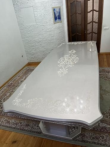 фуршетный стол: Большой обеденный/банкетный стол в классическом стиле. - Форма — 2