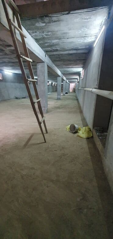продаю дом кожзавод: Помещение под склад сухой полностью битонирован 2 вход портер может — 3