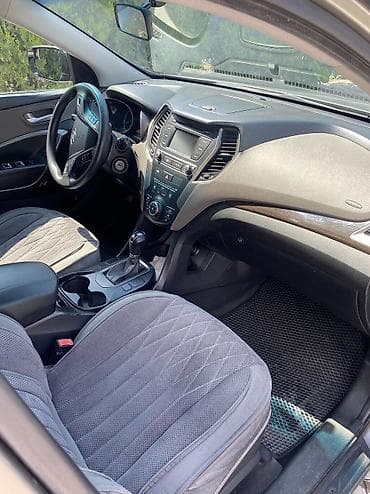 без вложений: Hyundai Santa Fe: 2017 г., 2.4 л, Автомат, Бензин, Кроссовер — 7