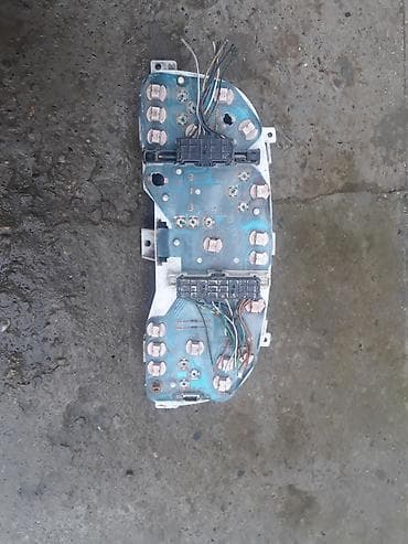 Отургучтар: Приборлор калканы VAZ (LADA) — 2