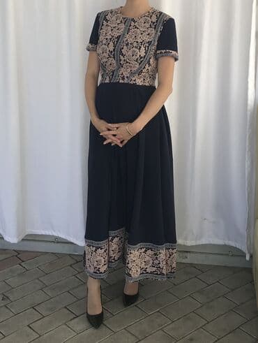 Платье бренда Isabel Garcia Размер S европейский Качество и состояние at lalafo.kg Платье бренда Isabel Garcia Размер S европейский Качество и состояние