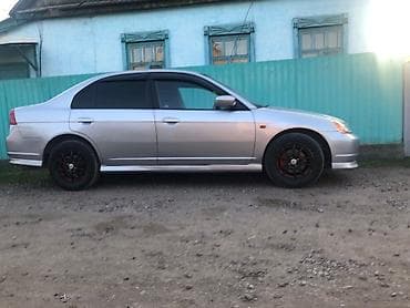 Honda Civic: 2001 г., 1.7 л, Вариатор, Бензин, Седан at lalafo.kg Honda Civic: 2001 г., 1.7 л, Вариатор, Бензин, Седан