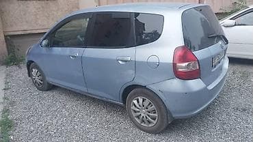 линолеум на авто: Honda Fit: 2003 г., 1.3 л, Вариатор, Бензин, Хэтчбэк — 2