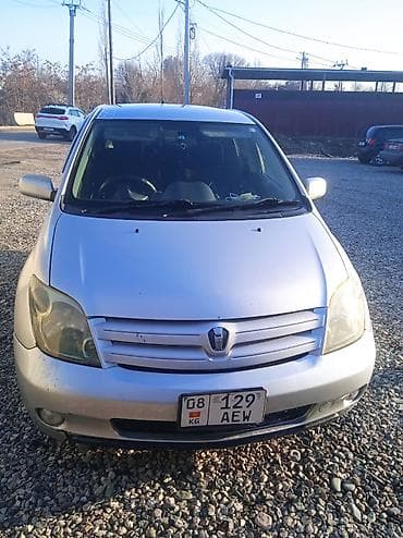 Toyota Ist: 2004 г., 1.6 л, Автомат, Бензин, Хэтчбэк at lalafo.kg Toyota Ist: 2004 г., 1.6 л, Автомат, Бензин, Хэтчбэк