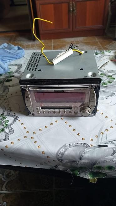 Автомобильная магнитола Panasonic CQ-VX01 Это шикарный олдскульный at lalafo.kg Автомобильная магнитола Panasonic CQ-VX01 Это шикарный олдскульный
