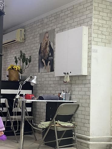 визажное место: Сдается маникюрный столик Рабочее место мастера маникюра/бровиста в — 1