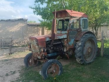 мото в рассрочку: Трактор Т-40 сатылат. Комплектация: - Трактор т-40 (дөңгөлөктөрү — 1