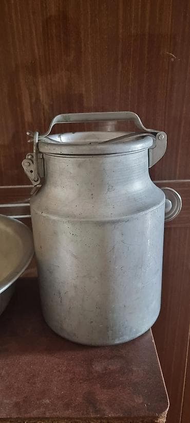 полезные вещи: Вазы, фруктовницы, чайники Советская, добротная кухонная утварь для — 9