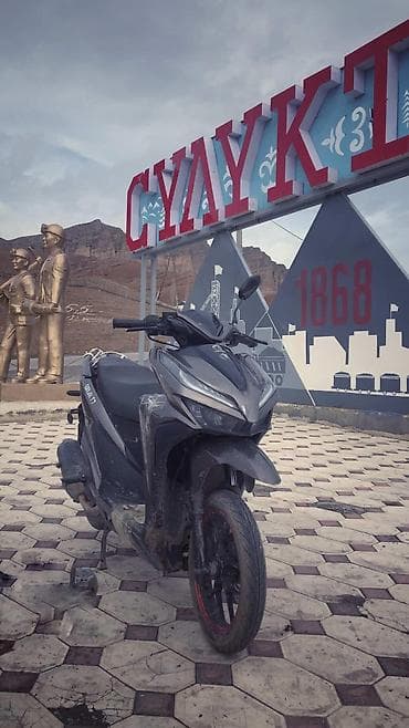 двигатель honda fit 1.3 купить бишкек: Продаю мощный Sonlik T7 (165cc) — Стиль и Экономия! 🔥 «Продаю отличный — 4