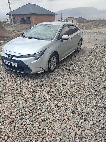 626 ge: Toyota Corolla: 2020 г., Гибрид, Седан — 4