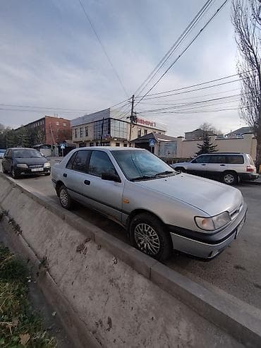 wagon r: Nissan Sunny: 1991 г., 1.6 л, Механика, Бензин, Хэтчбэк — 1