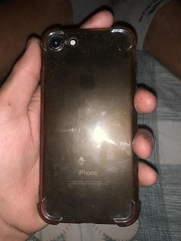IPhone 7, Новый, 128 ГБ, Черный, Чехол, 100 % — 1