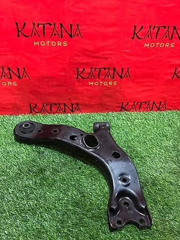 Нижний рычаг Toyota Estima GSR50 2005 передний левый — 1