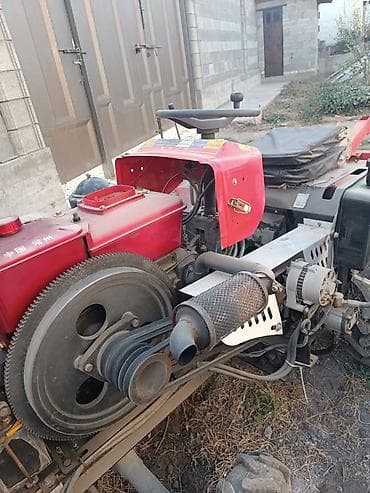 рычак: Минитрактор с навесным оборудованием и прицепом Компактный колесный — 2