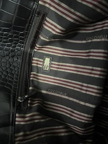 puma 42: Coccinelle — большая женская сумка-тоут из натуральной кожи под — 4