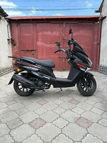Скутеры: Продаю два скутера, самурай и макси. Макси 70000, самурай 35000 Обмен — 3