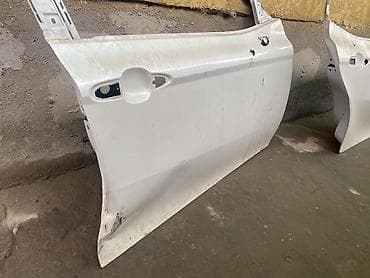 авто дым: Дверь Передняя правая Toyota, Б/у — 6