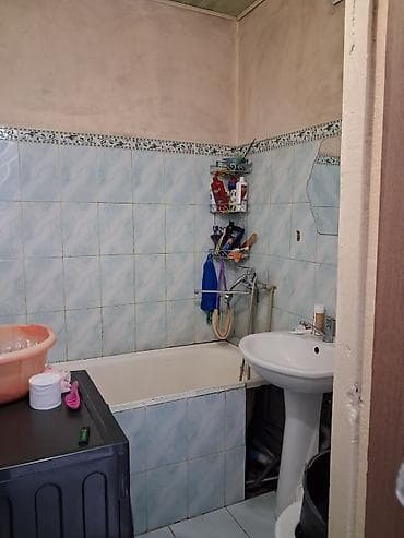 Недвижимость: 1 комната, 34 м², 105 серия, Кудайберген авторынок 105 серия, 3 этаж — 4