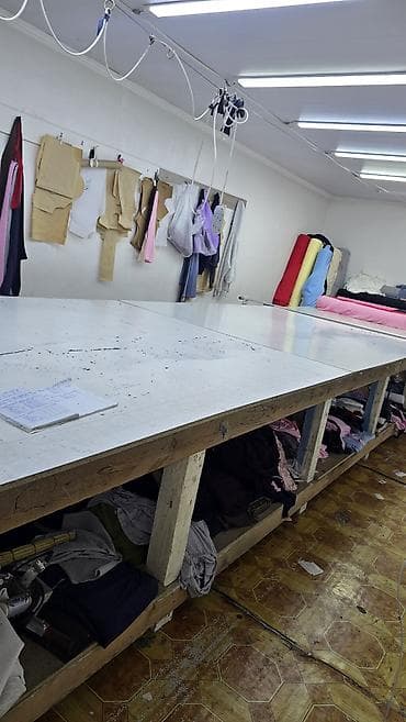 Продажа домов: -Дом 150м2, швейный цех действующий 300м2/помещение под производство — 6