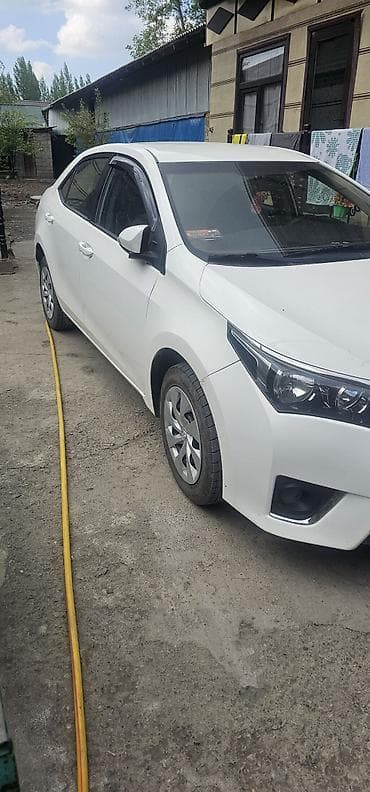 tesla model s: Toyota Corolla: 2013 г., 1.5 л, Ручные, Бензин, Седан — 6