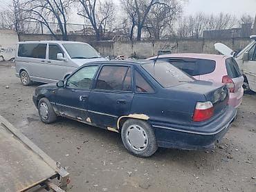Daewoo Nexia: 2010 г., Механика, Бензин, Седан