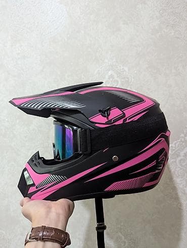 Спорт и отдых: Мотошлем кроссового/эндуро типа с козырьком, размер по внутренней — 6