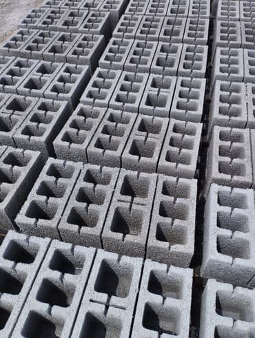 садовый столик и стулья: АВТОМАТ тип Пескоблок аппарат сатылат . абалы жакшы иштеп турат — 12