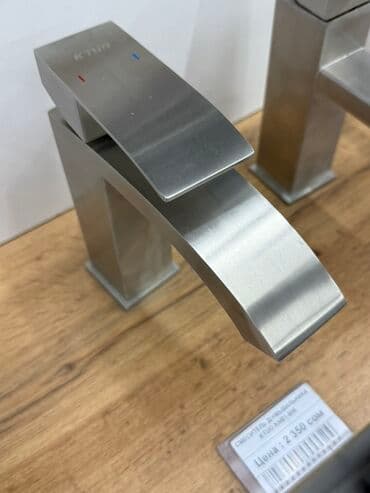 смисители: Современный смеситель для раковины KTUD с матовой поверхностью. Прямые — 2