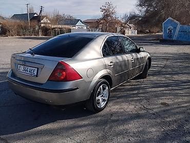 audi q3: Ford Mondeo: 2002 г., 2.5 л, Механика, Бензин, Хэтчбэк — 2