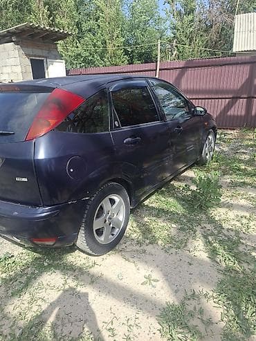 nardo grey: Ford Focus: 2004 г., 1.8 л, Механика, Дизель, Хэтчбэк — 5