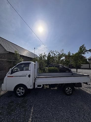 1 тонник: Легкий грузовик, Hyundai, Стандарт, До 1 т, Б/у — 8