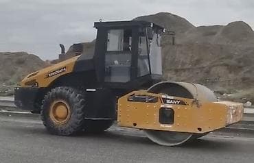 дорожная: Грунтовый виброкаток SANY SSR220AC-8 Основные характеристики: - Год — 1