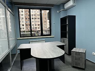 Офисный мебельный комплект в современном стиле (ЛДСП, цвет «серый дуб» at lalafo.kg Офисный мебельный комплект в современном стиле (ЛДСП, цвет «серый дуб»