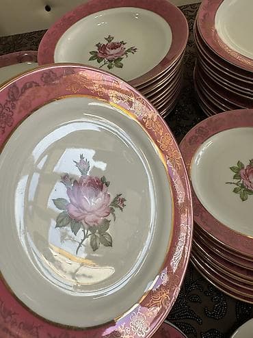 Кухонные принадлежности: Столовый сервиз “Роза” ГДР на 12 персон в идеальном состоянии — 9