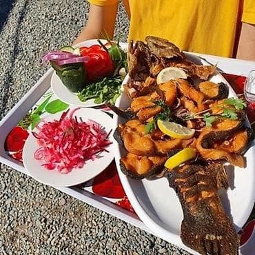 Хостес: Требуется Повар : Горячий цех, 1-2 года опыта — 2