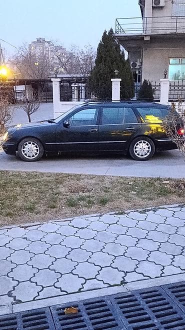sprinter 2 9: Mercedes-Benz E-Class: 2000 г., 2.2 л, Автомат, Дизель, Универсал — 3