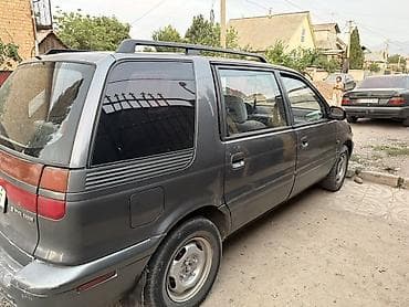 Транспорт: Mitsubishi Space Wagon: 1992 г., 2 л, Механика, Бензин, Минивэн — 3