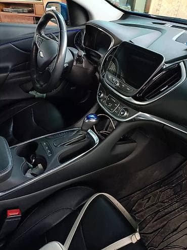электромобиль желмаян: Chevrolet Volt: 2016 г., 1.5 л, Автомат, Гибрид, Лифтбек — 7