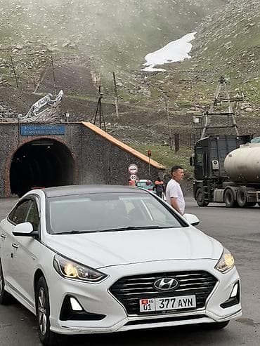 Hyundai Sonata: 2018 г., 2 л, Автомат, Газ, Седан