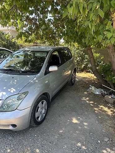 фара сди: Toyota Ist: 2003 г., 1.3 л, Автомат, Бензин, Хэтчбэк — 2