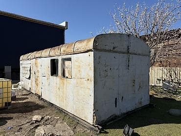 бытовку: Металлический вагон-бытовка/контейнер - Материал: цельносварной — 1