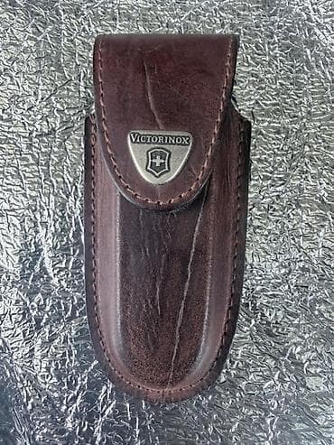 Строительное оборудование: Мультитул-нож Victorinox с кожаным чехлом - Бренд: Victorinox (клинок — 7