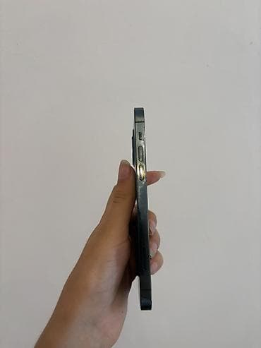 iphone 13 mini цена в бишкеке: IPhone 12 Pro, Б/у, 256 ГБ, Pacific Blue, Чехол, 78 % — 5