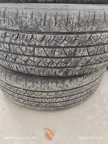 резиновые трубы: Комплект из 4 автомобильных шин (без дисков). Характеристики: - Тип — 2