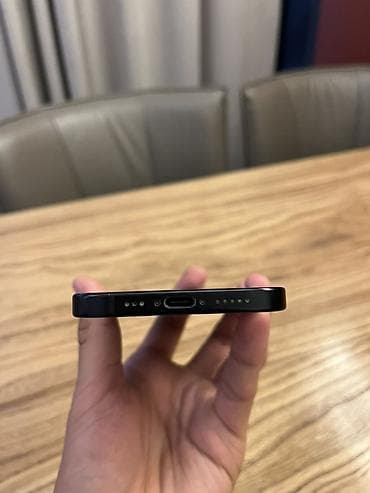 apple studio display: IPhone 15, Б/у, 128 ГБ, Черный, Кабель, 77 % — 3